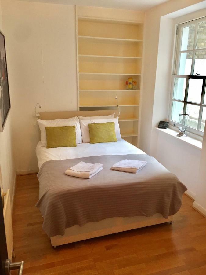 Stylish Apartment In Victoria Лондон Экстерьер фото